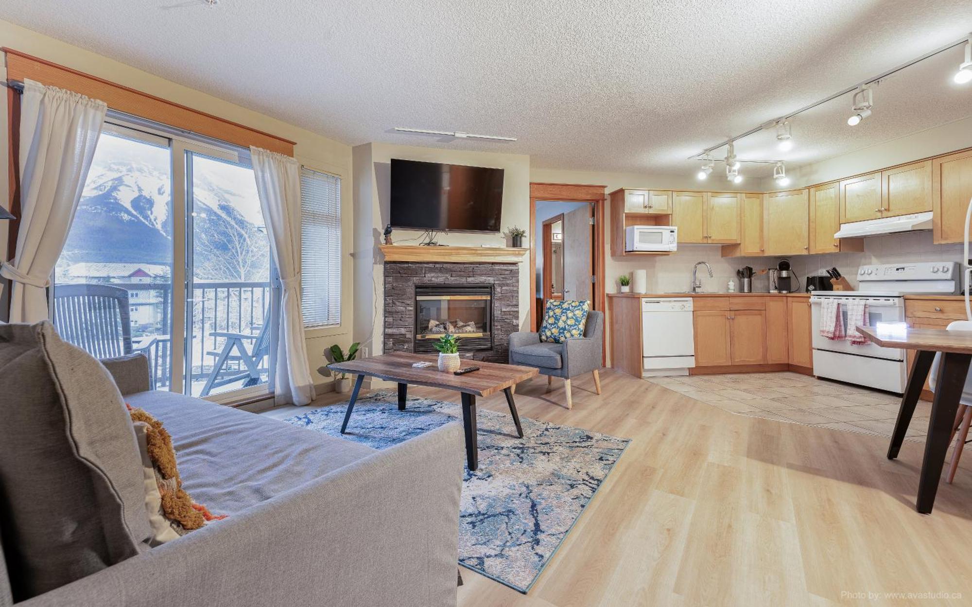 Lovely Mountain View 2 Bedroom Suite Canmore Exterior photo